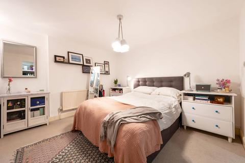 2 bedroom flat for sale, Clanricarde Gardens, Notting Hill Gate, London, W2