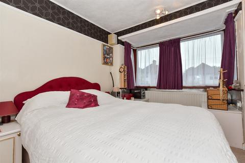 67 Heathview Avenue, Dartford, DA1 3QB