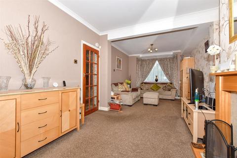 67 Heathview Avenue, Dartford, DA1 3QB