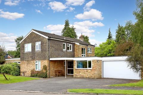 4 bedroom detached house for sale, Howe Drive, Beaconsfield, HP9