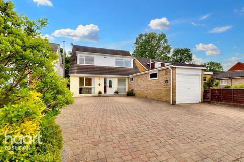 4 bedroom detached house for sale, Bluebell Wood, Billericay