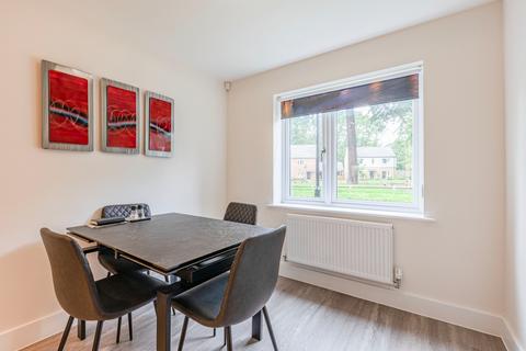 3 bedroom house for sale, Percival Gardens, Surrey KT15