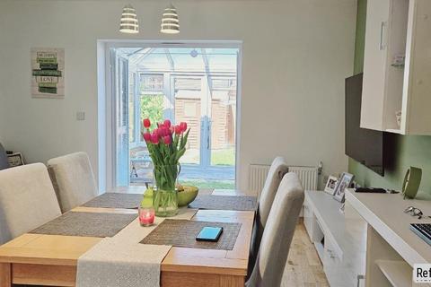 2 bedroom terraced house for sale, Twist Way, Slough, Berkshire, SL2