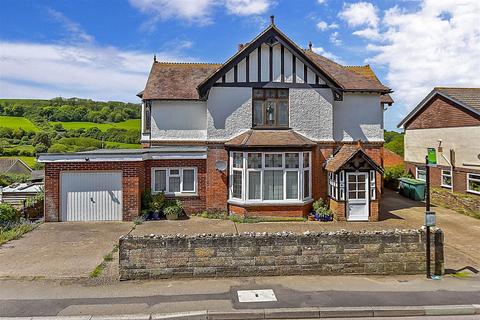 2 bedroom ground floor flat for sale, Clarence Road, Wroxall, Isle of Wight