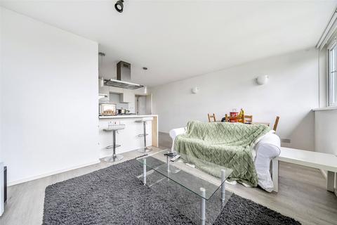 2 bedroom flat for sale, Hazel Grove, London, SE26