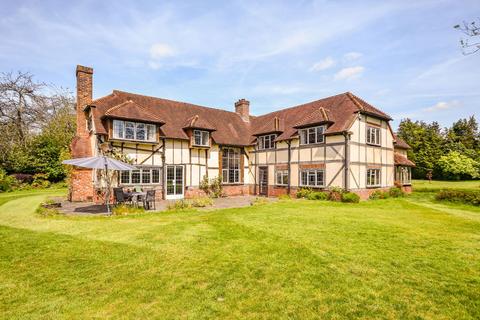 5 bedroom detached house for sale, Amlets Lane, Cranleigh GU6