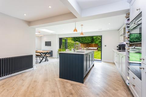 Meadow View Hare Lane, Lingfield, RH7 6JB