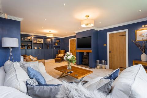 Meadow View Hare Lane, Lingfield, RH7 6JB