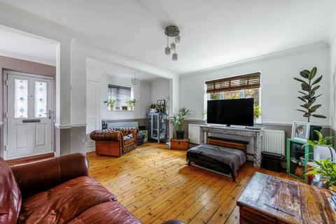 3 bedroom semi-detached house for sale, Robin Grove, Brentford