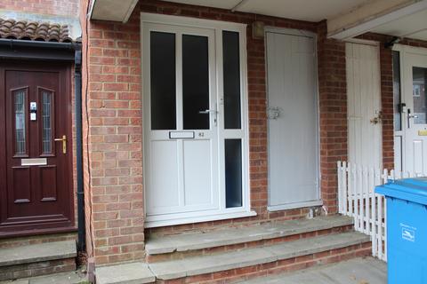 1 bedroom flat to rent, Sycamore Close, Poole BH17