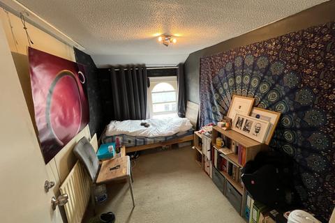 2 bedroom duplex for sale, Darnley Street, Gravesend, Kent, DA11
