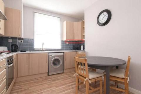 2 bedroom maisonette for sale, Darnley Street, Gravesend, Kent, DA11