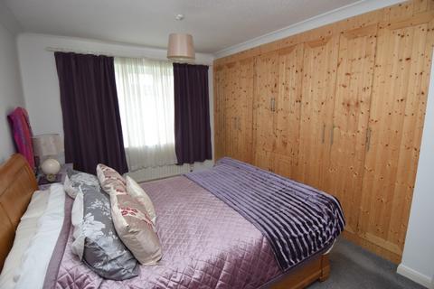 8 Cranleigh Close, Boscombe Down, Salisbury, SP4 7QY