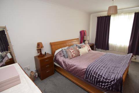 8 Cranleigh Close, Boscombe Down, Salisbury, SP4 7QY
