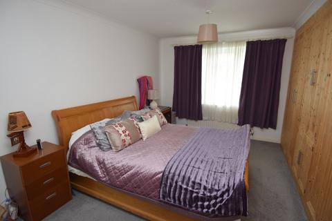 8 Cranleigh Close, Boscombe Down, Salisbury, SP4 7QY