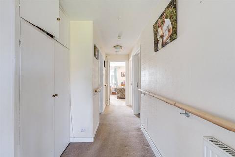 23 Chatsmore Crescent, Goring By Sea, Worthing, BN12 5AA