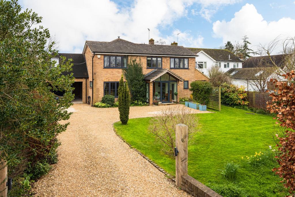 Roke OX10 5 bed detached house for sale £1,125,000
