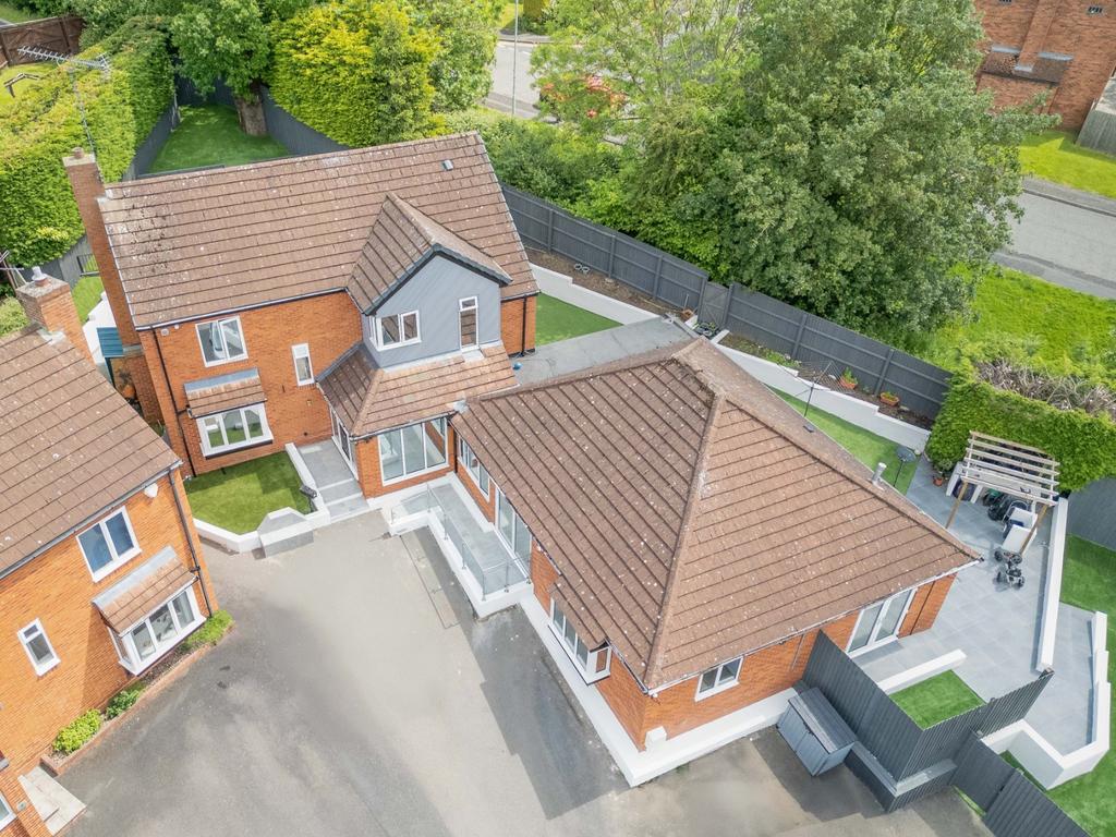 Brookfield Close, Hunt End, Redditch... 6 bed detached house for sale