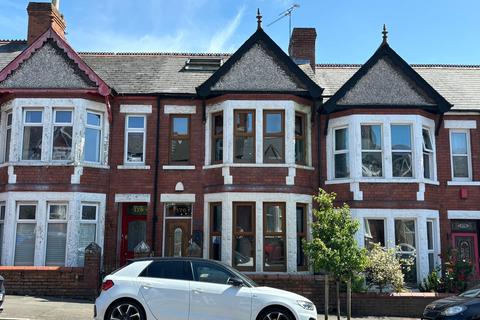 4 bedroom terraced house for sale, Gladstone Road, Barry, CF62