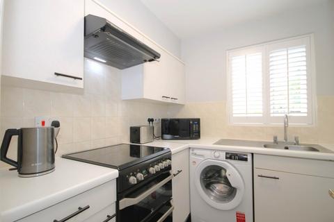 Studio for sale, Cotswold Way, Worcester Park