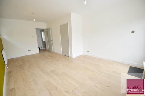 2 bedroom end of terrace house to rent, Grove Avenue, Norwich NR1