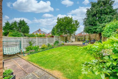 5 Chandlers Close, Redditch, B97 5HU