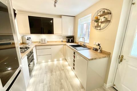 3 bedroom detached house for sale, Priors Lane, Market Drayton, TF9