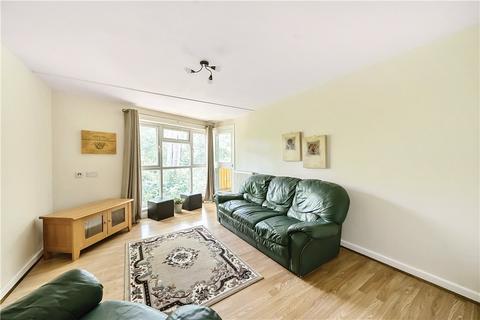 Garrick Close, Ealing