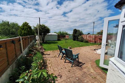 2 bedroom detached bungalow for sale, Drift Lane, Selsey