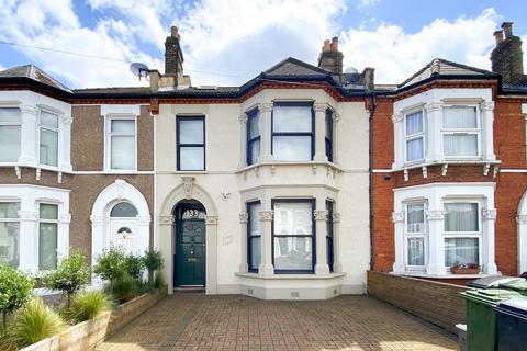 4 bedroom terraced house for sale, Hazelbank Road, Catford, London, SE6