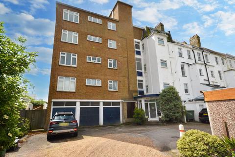 2 bedroom apartment for sale, Marine Parade, Hythe CT21