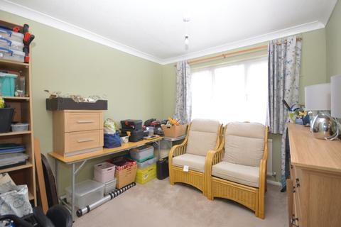 35 Buttermere Close, Folkestone, CT19 5JH