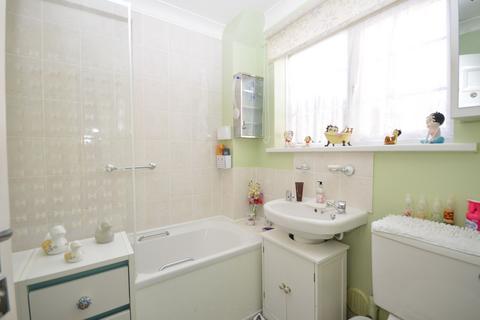 35 Buttermere Close, Folkestone, CT19 5JH