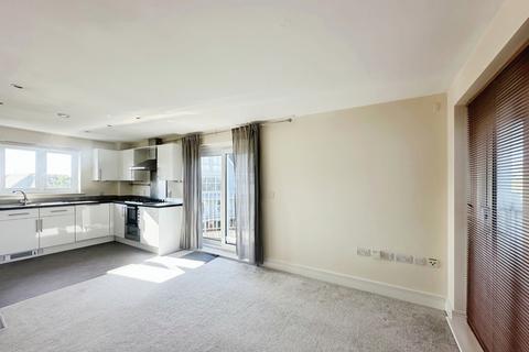 2 bedroom apartment to rent, The Lakes Larkfield ME20
