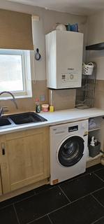 1 bedroom apartment to rent, Whitehorse Road, Croydon CR0