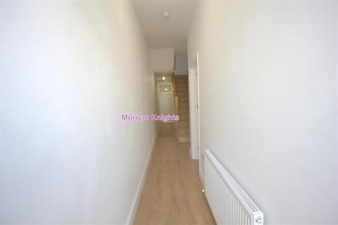 4 bedroom terraced house to rent, Upton Park E13