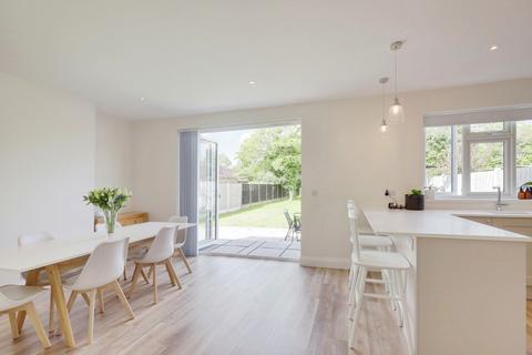 61 Castleton Road, Southend-on-sea, SS2 4UF