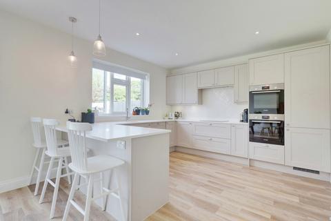 61 Castleton Road, Southend-on-sea, SS2 4UF