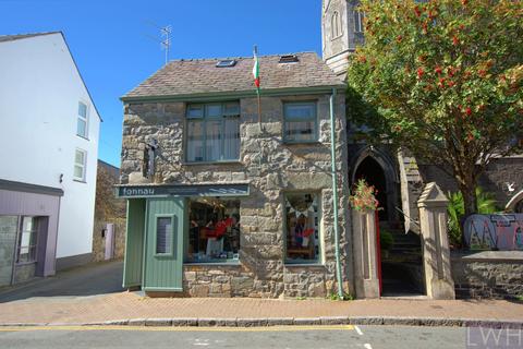 Retail property (high street) for sale, 21 Stryd Penlan Street, Pwllheli