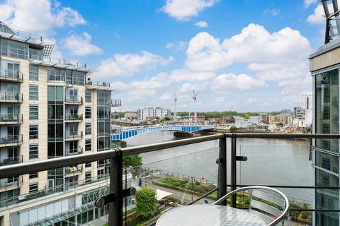 2 bedroom apartment for sale, Commodore House, Battersea Reach