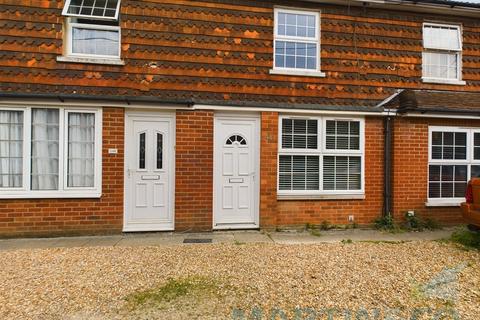 2 bedroom cottage to rent, Station Road, Burgess Hill