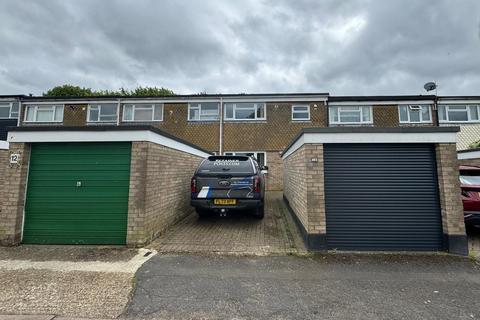 3 bedroom terraced house to rent, Everard Close, Bury St. Edmunds