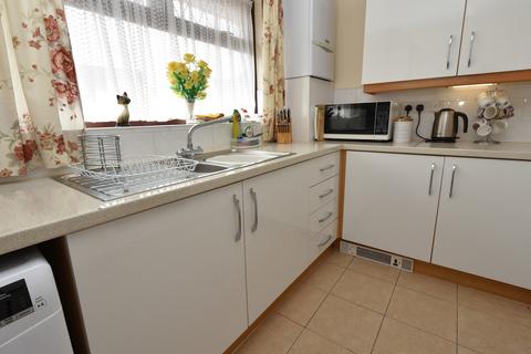 4 Keats Close, Barrow-in-furness, LA13 9TY