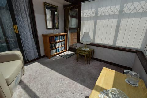 4 Keats Close, Barrow-in-furness, LA13 9TY
