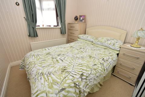 4 Keats Close, Barrow-in-furness, LA13 9TY