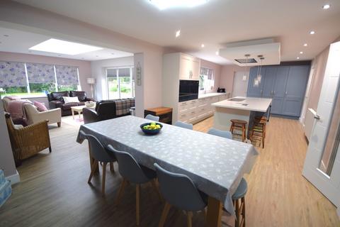 104 Stoops Lane, Bessacarr, Doncaster, DN4 7RY