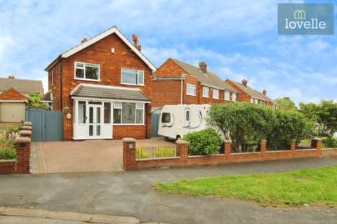 3 bedroom detached house for sale, Charles Avenue, Laceby DN37