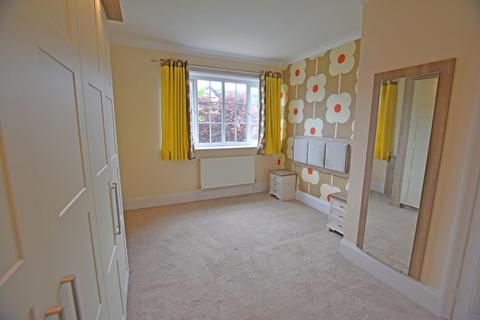 3 bedroom apartment for sale, Holbeck Hill, Scarborough YO11