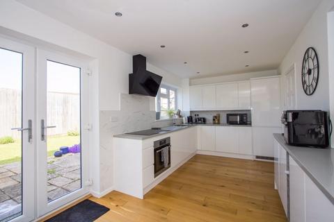 4 bedroom detached house for sale, Whitcliffe Drive, Penarth