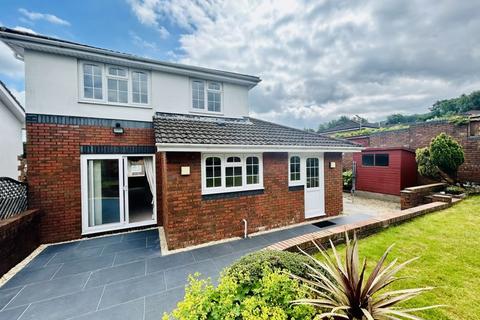 4 bedroom detached house to rent, Parc Nant Celyn, Efail Isaf, CF38 1AA